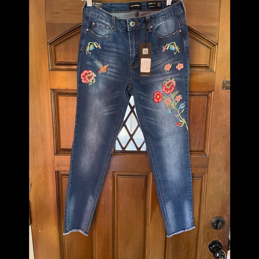 NWT RANBEERI embroidered fringed cropped skinny jeans